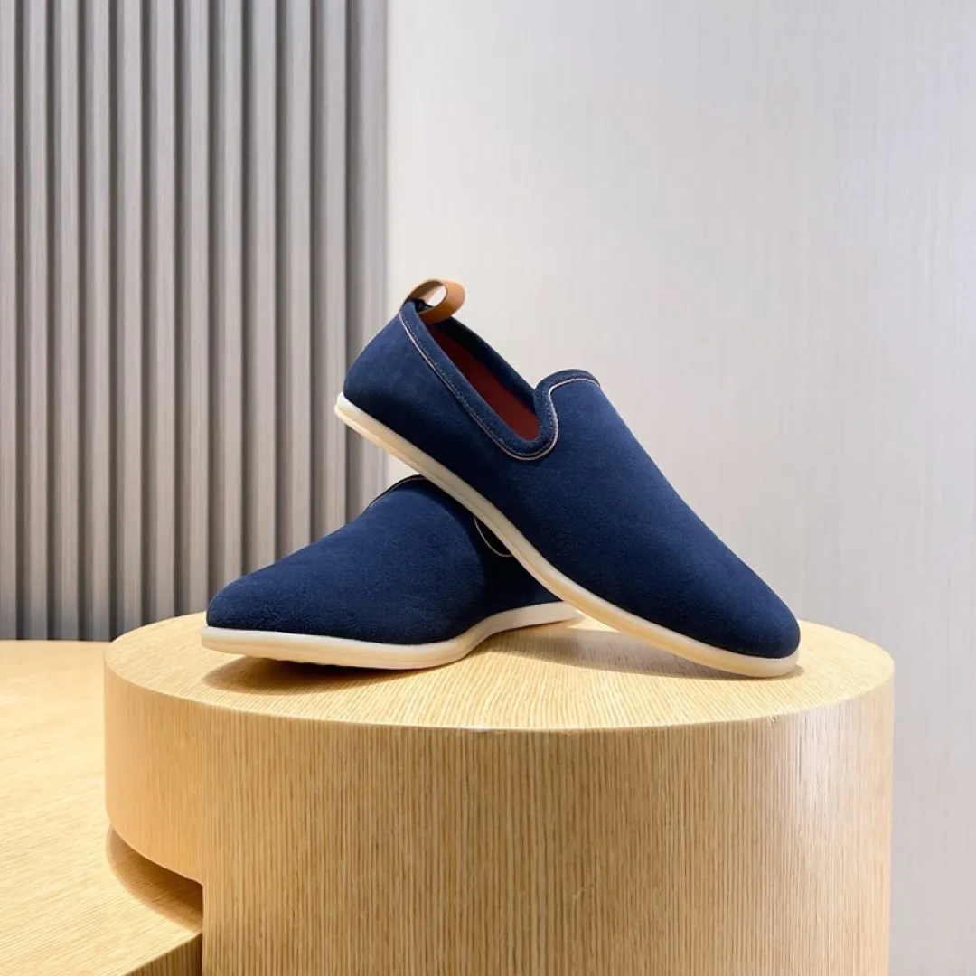 Men's shoes 400💰[loro piana] 2025 new moccasins, popular casual sneakers for street men. The shoes are made of first-layer suede leather uppers with rubber soles, a classic. The complex craftsmanship and meticulous structure make the shoes light and soft, allowing you to walk comfortably and freely. Perfect for summer wear. Yardage: 38-45.